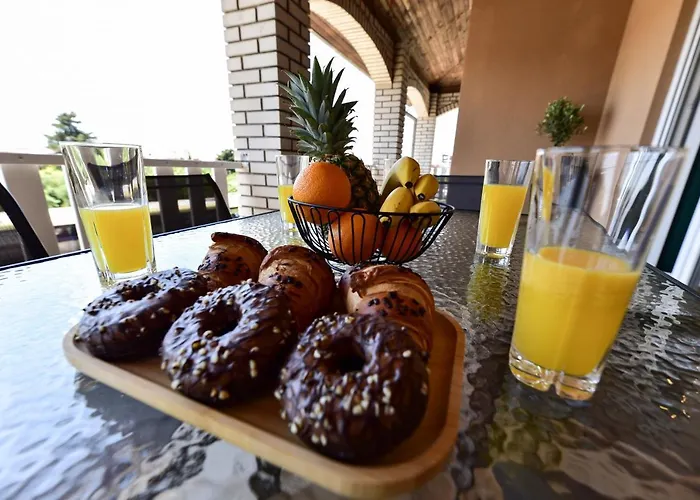 Διαμέρισμα Dora