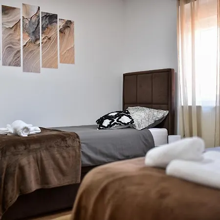 Dora Appartement *